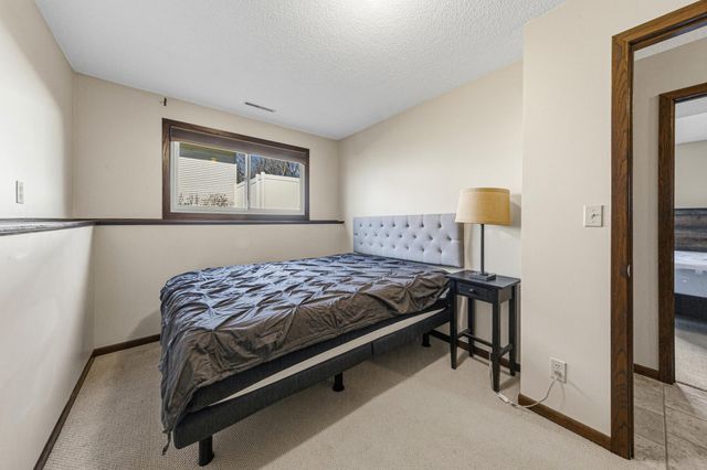 1902 Brookside Drive, Albert Lea, MN 56007