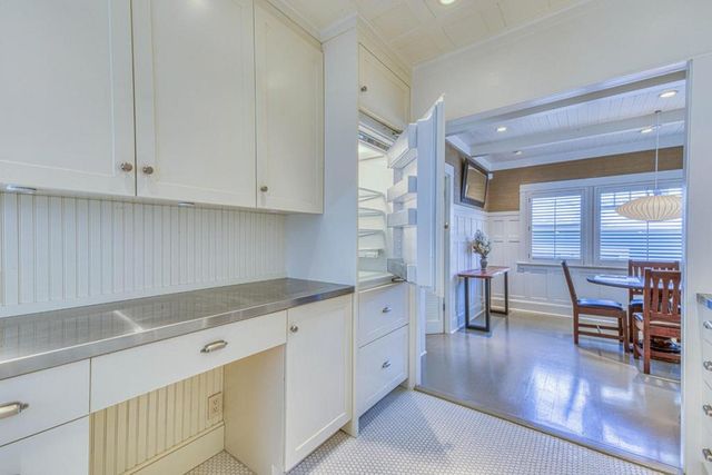 308 14th Street, Pacific Grove, CA 93950