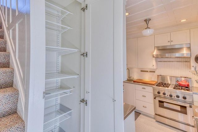 308 14th Street, Pacific Grove, CA 93950