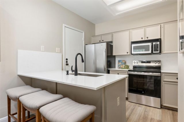 4119 Bayberry DR, Austin, TX 78759