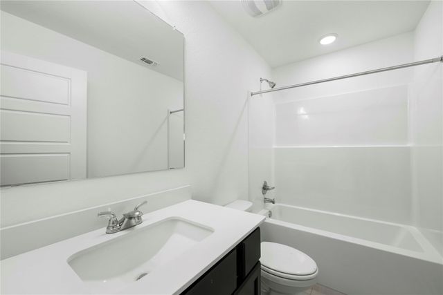 115 Adaline Bend, Mcgregor, TX 76657