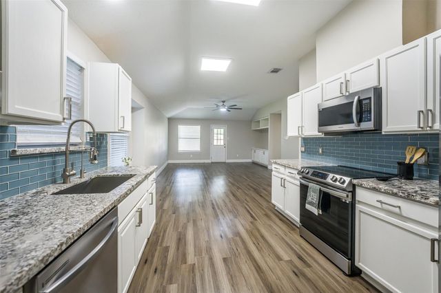 17247 Yeoman Way, Crosby, TX 77532