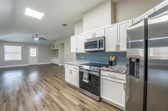 17247 Yeoman Way, Crosby, TX 77532