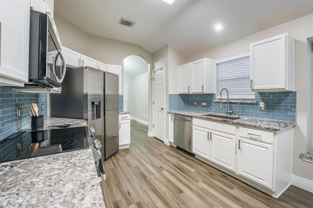 17247 Yeoman Way, Crosby, TX 77532