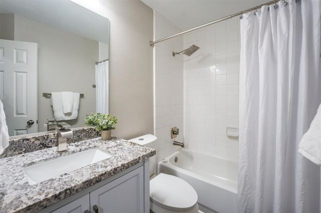 17247 Yeoman Way, Crosby, TX 77532