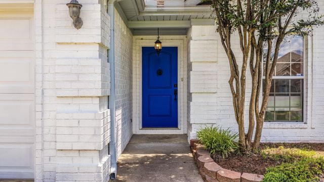 16 Dauphine Pl, Maumelle, AR 72113