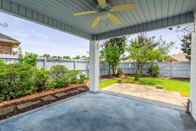 16 Dauphine Pl, Maumelle, AR 72113