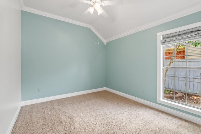 16 Dauphine Pl, Maumelle, AR 72113