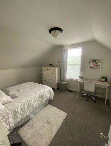 1644 N Hermitage Avenue 2R, Chicago, IL 60622