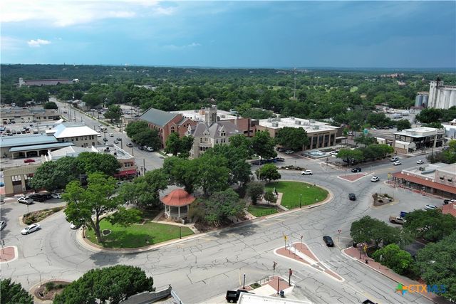465 S Guenther Avenue, New Braunfels, TX 78130