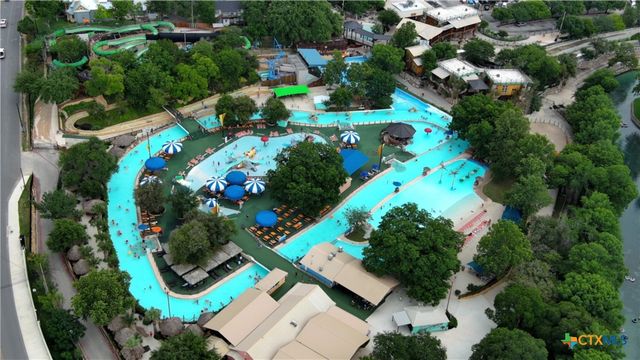465 S Guenther Avenue, New Braunfels, TX 78130