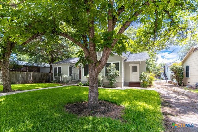 465 S Guenther Avenue, New Braunfels, TX 78130