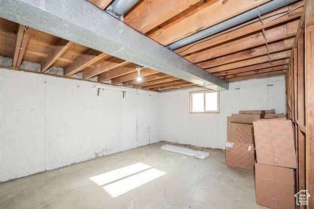 777 W 300 N, Clearfield, UT 84015