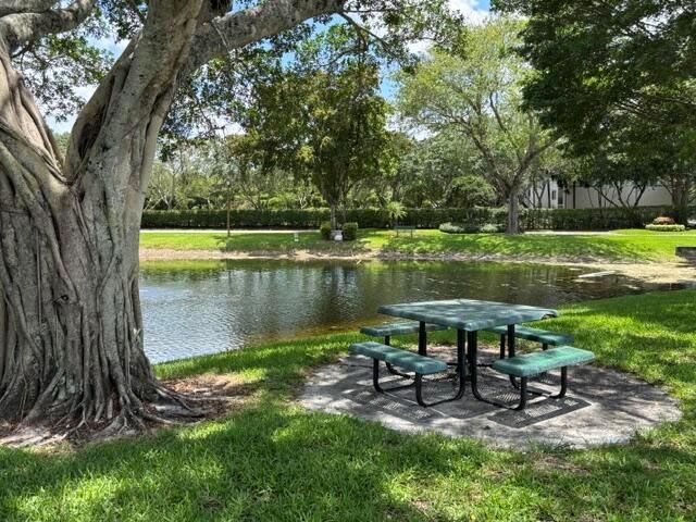10222 Pine Drive, Boynton Beach, FL 33437