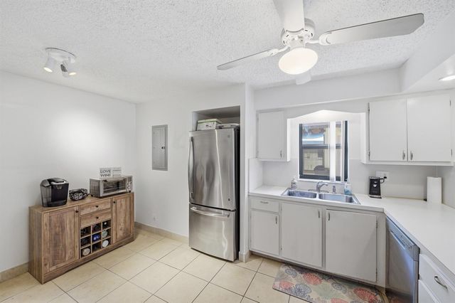 10222 Pine Drive, Boynton Beach, FL 33437