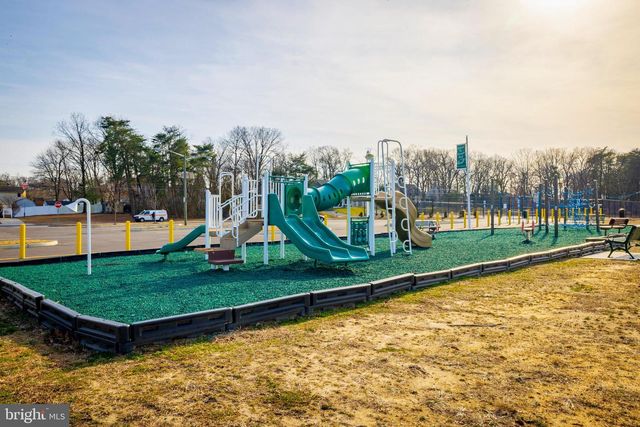 0-& THIRD DUNOP, West Deptford, NJ 08086