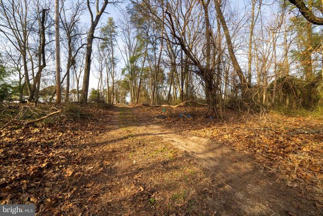 0-& THIRD DUNOP, West Deptford, NJ 08086