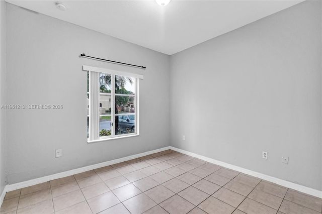 8526 NW 107th Psge 4-40, Doral, FL 33178
