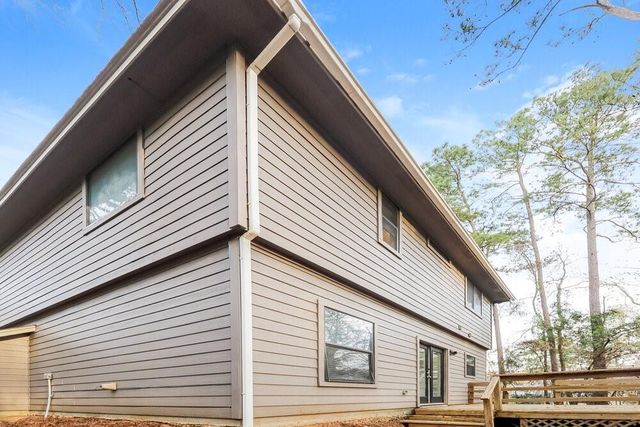 612 Spruce Drive, Conroe, TX 77302