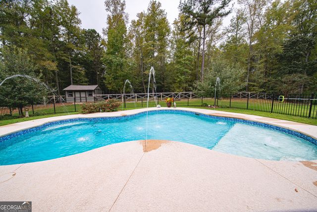 931 S Jeff Davis Drive, Fayetteville, GA 30215