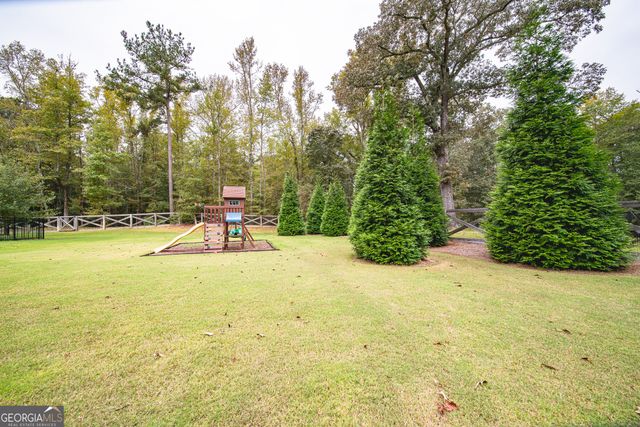 931 S Jeff Davis Drive, Fayetteville, GA 30215