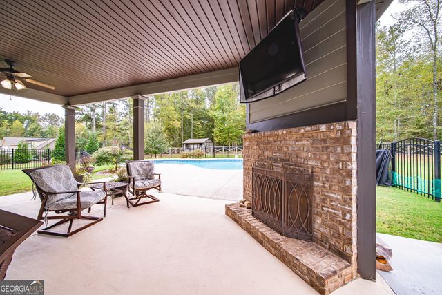 931 S Jeff Davis Drive, Fayetteville, GA 30215