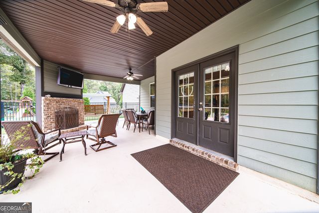931 S Jeff Davis Drive, Fayetteville, GA 30215