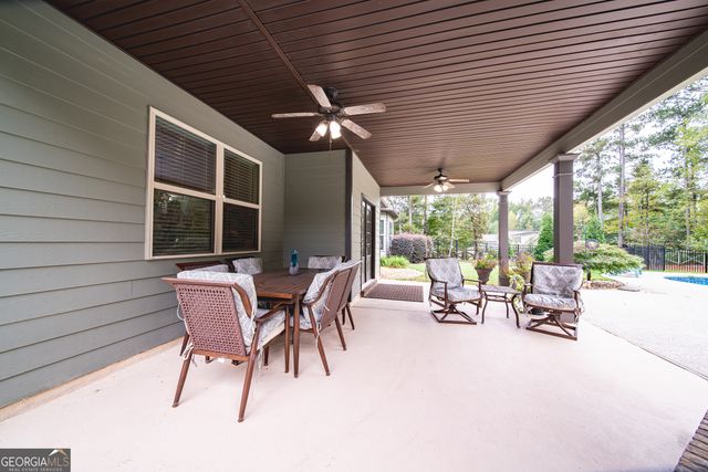 931 S Jeff Davis Drive, Fayetteville, GA 30215