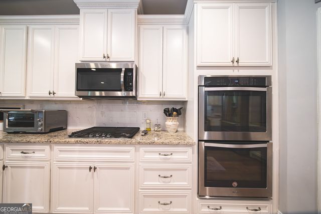931 S Jeff Davis Drive, Fayetteville, GA 30215