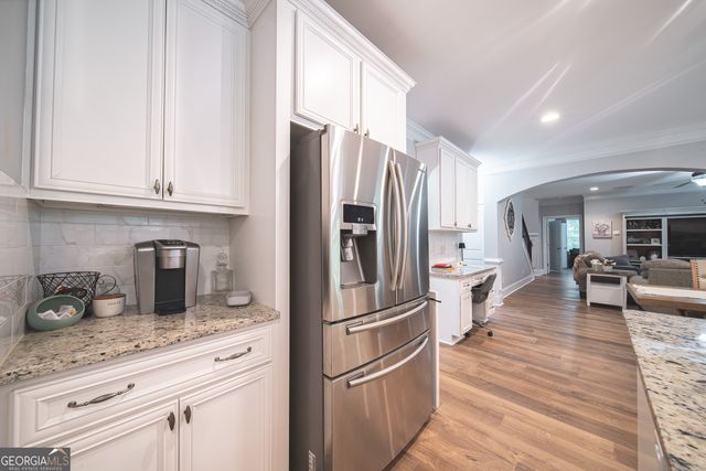 931 S Jeff Davis Drive, Fayetteville, GA 30215