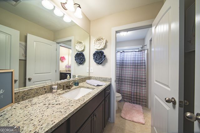 931 S Jeff Davis Drive, Fayetteville, GA 30215