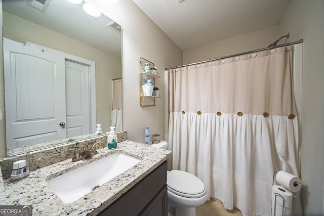 931 S Jeff Davis Drive, Fayetteville, GA 30215
