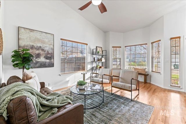 2628 W Leonard, Meridian, ID 83642