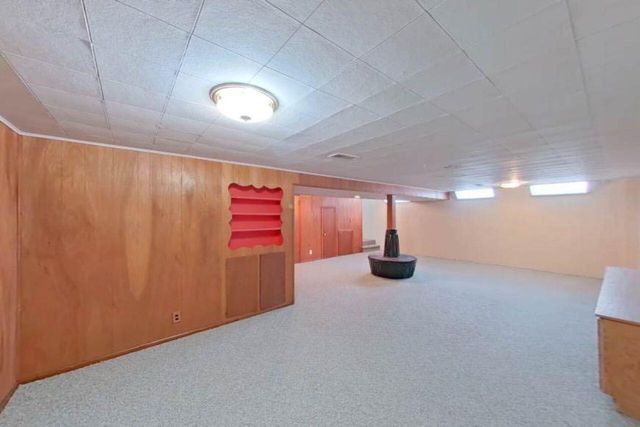 1934 Pinetree Drive, Trenton, MI 48183