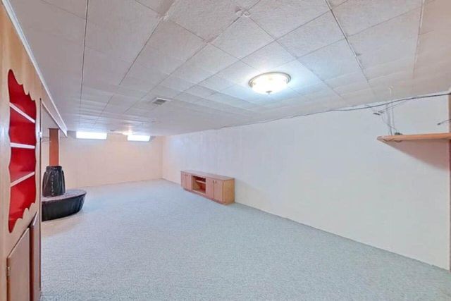 1934 Pinetree Drive, Trenton, MI 48183