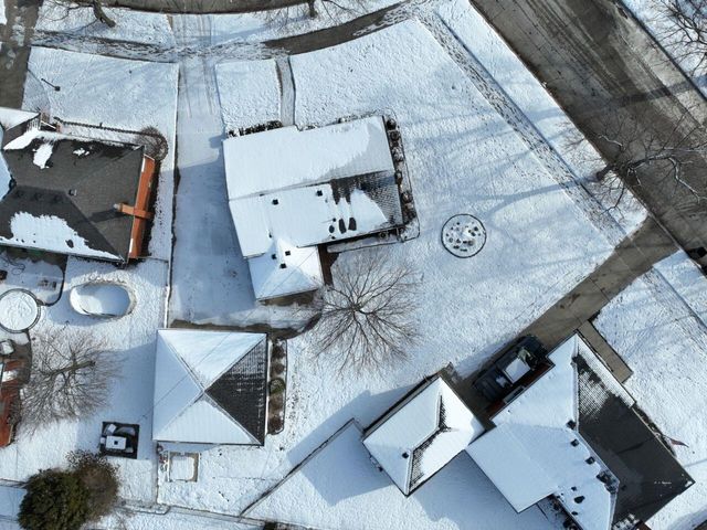 1934 Pinetree Drive, Trenton, MI 48183