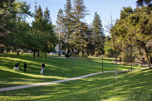 18211 Bancroft Avenue, Monte Sereno, CA 95030