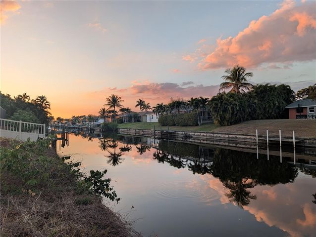 1459 SE 14TH STREET, Cape Coral, FL 33990