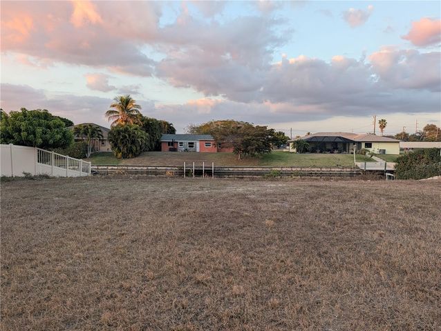 1459 SE 14TH STREET, Cape Coral, FL 33990