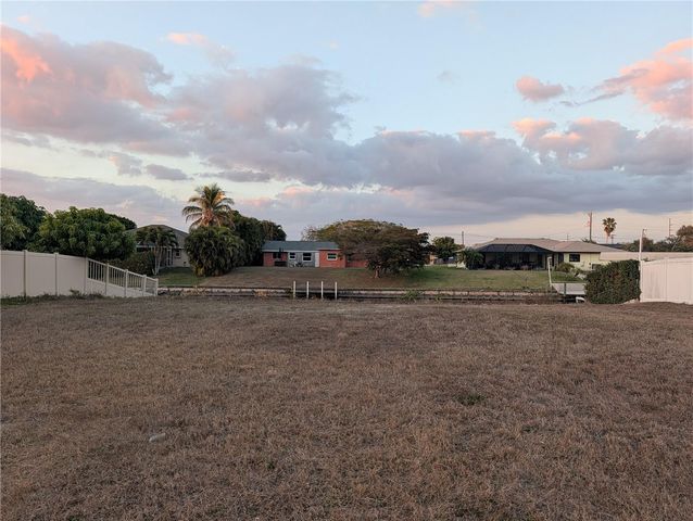 1459 SE 14TH STREET, Cape Coral, FL 33990