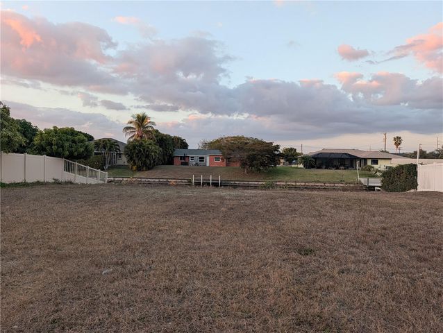 1459 SE 14TH STREET, Cape Coral, FL 33990