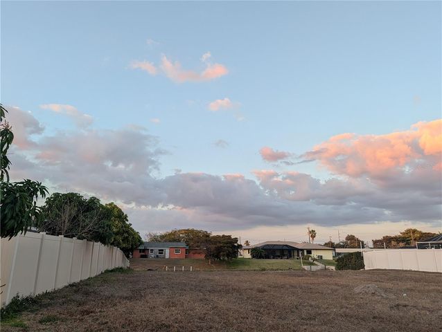 1459 SE 14TH STREET, Cape Coral, FL 33990