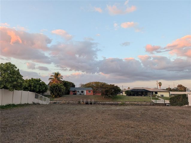 1459 SE 14TH STREET, Cape Coral, FL 33990