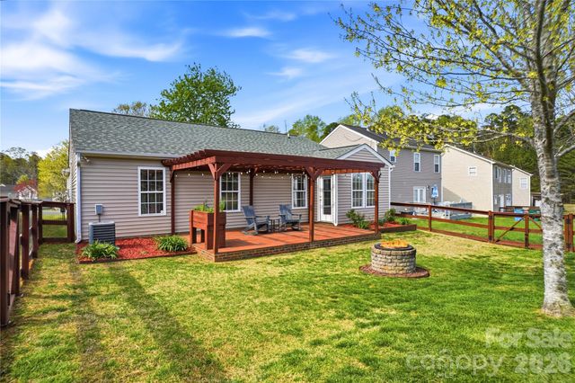 6714 Wicked Oak Lane, Charlotte, NC 28216