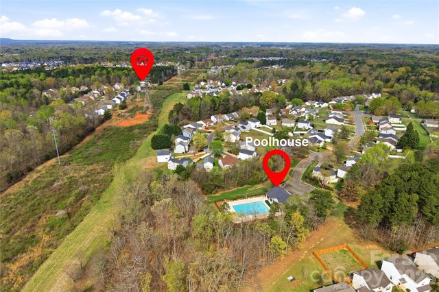 6714 Wicked Oak Lane, Charlotte, NC 28216