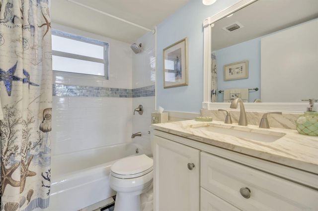 201 N Ocean Boulevard 203, Pompano Beach, FL 33062