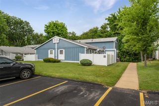 2449 Forest Shadows Drive, St Louis, MO 63136
