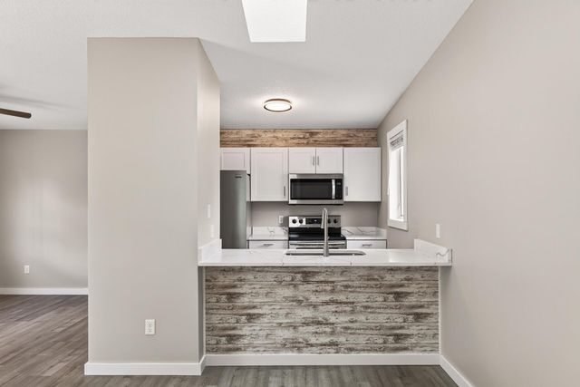 5607 Pompano Drive, Minnetonka, MN 55343