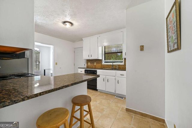 2670 Throatlatch Lane, Marietta, GA 30064