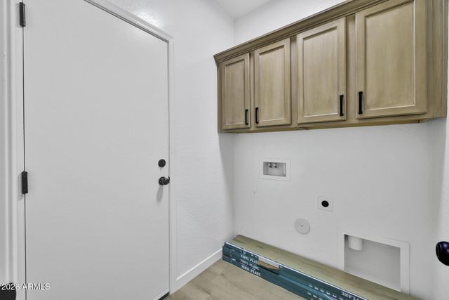 1152 W DESERT HOLLOW Drive, San Tan Valley, AZ 85143